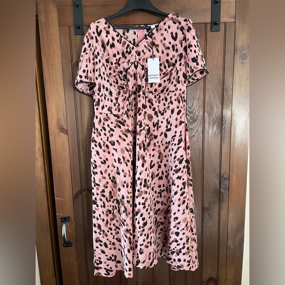 Unique Vintage Abstract/Leopard Print Dress